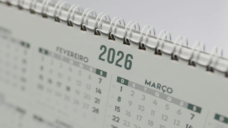 2026 calendar representing new year donation trends