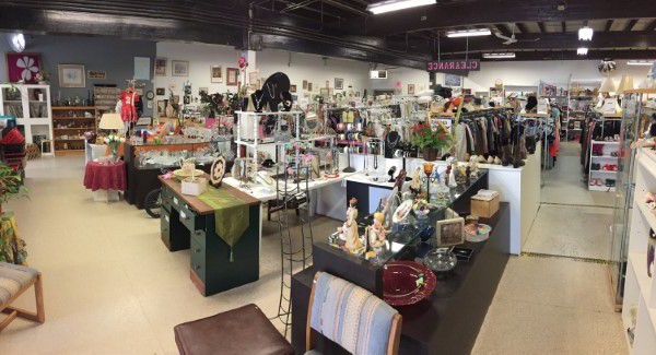 Large thrift store in Illinois